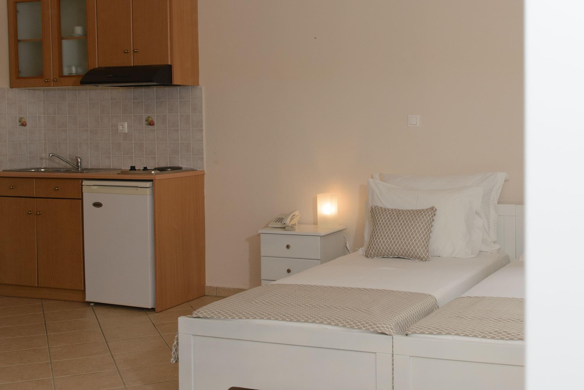 So Nice Hotel Marathókampos エクステリア 写真