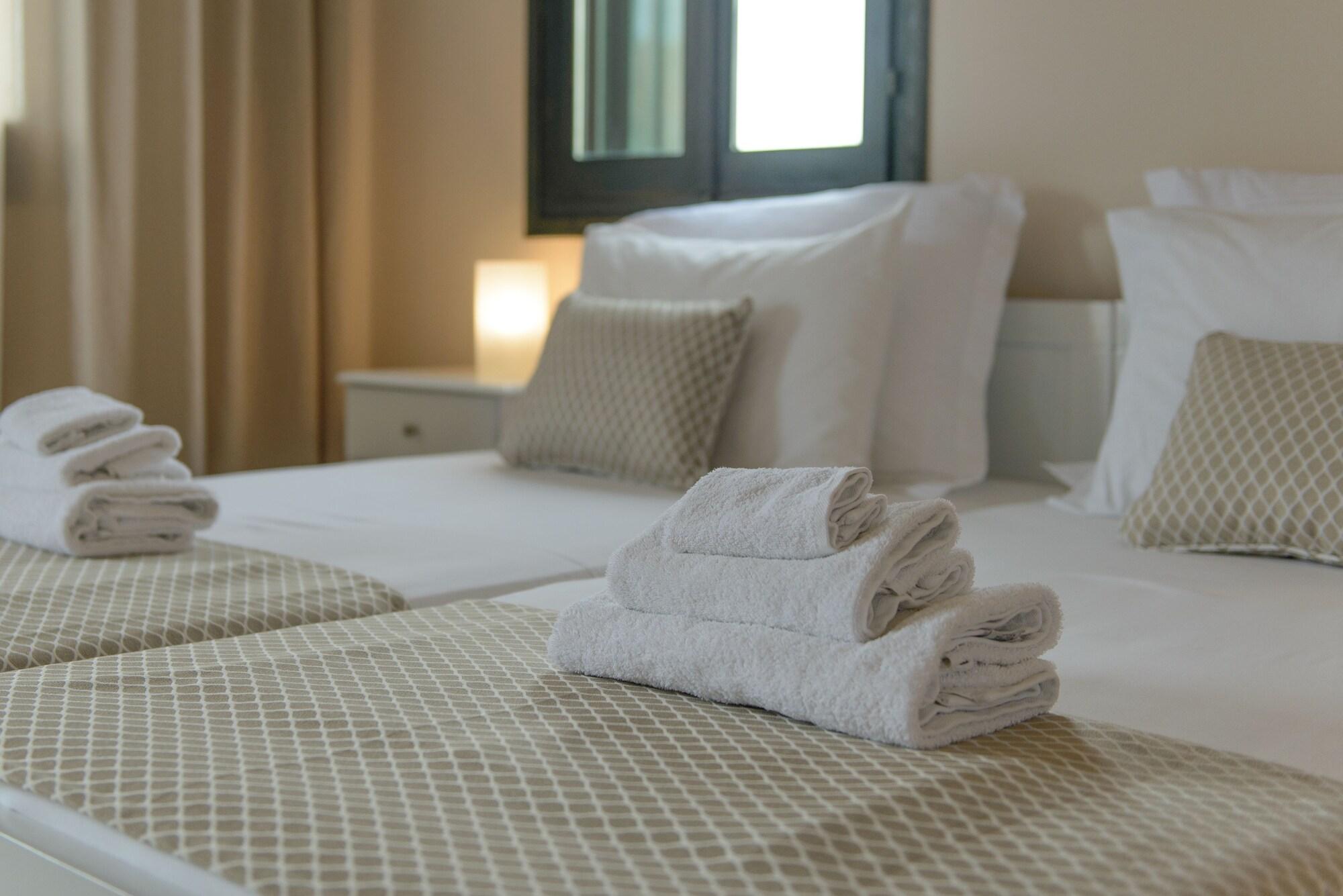So Nice Hotel Marathókampos エクステリア 写真